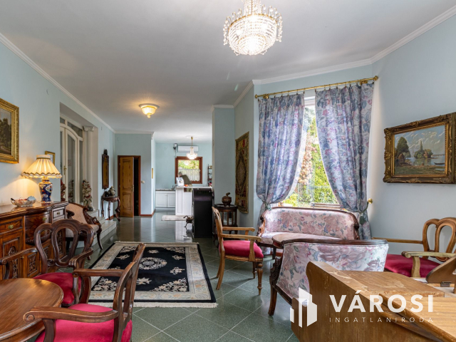 Családias HOTEL eladó Szentendrén pár percre a Dunaparttól!