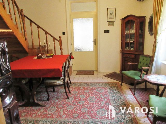 A teljes áramellátást napelem biztosítja ebben a házban!