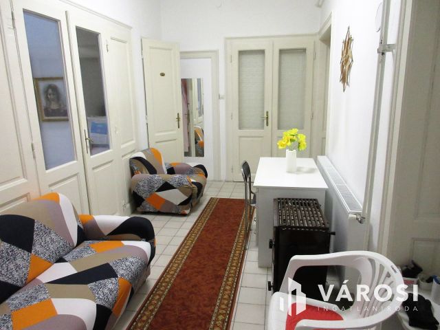 Bajai belvárosi polgári lakás