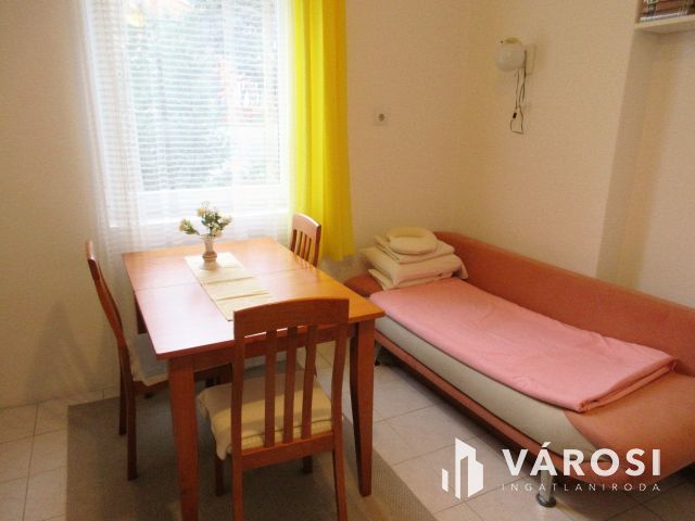 Bajai belvárosi polgári lakás