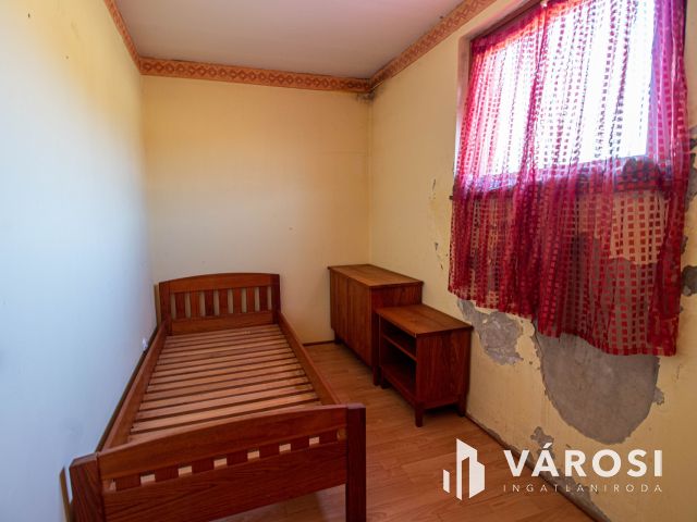 Vendgélátó egység kiváló lokációval