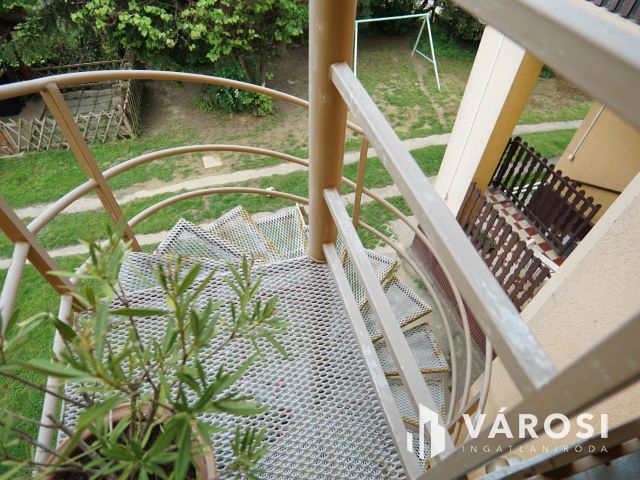 Kétgenerációs, folyamatosan karbantartott családi ház!