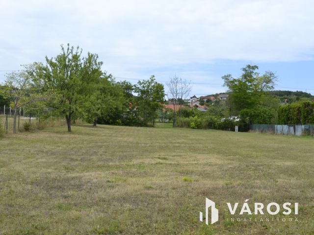 Balatonfüredi panorámás telek!