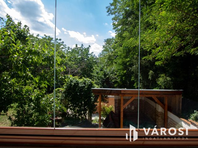 Gosztola hegyi ingatlan, szép nagy területtel eladó!