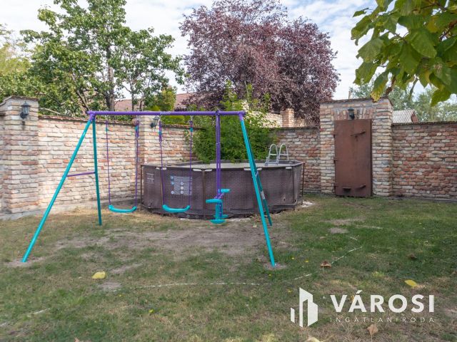 Kiváló lokáció, sokoldalúan hasznosítható ingatlan