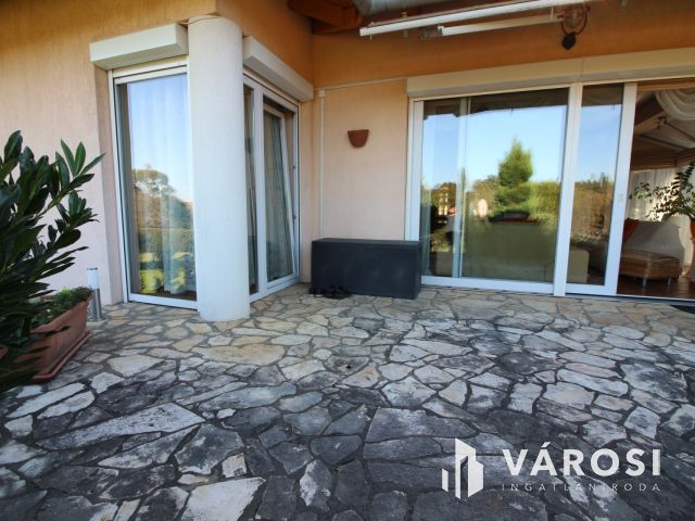 Tökéletes otthon gyönyörű környezetben