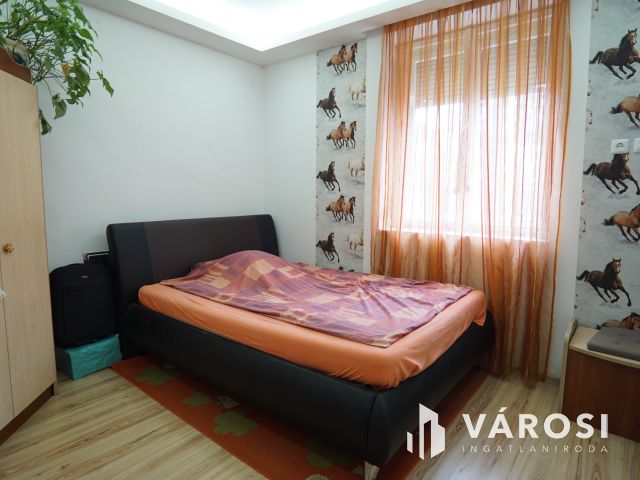 Szepetneken családi ház, sok lehetőséggel