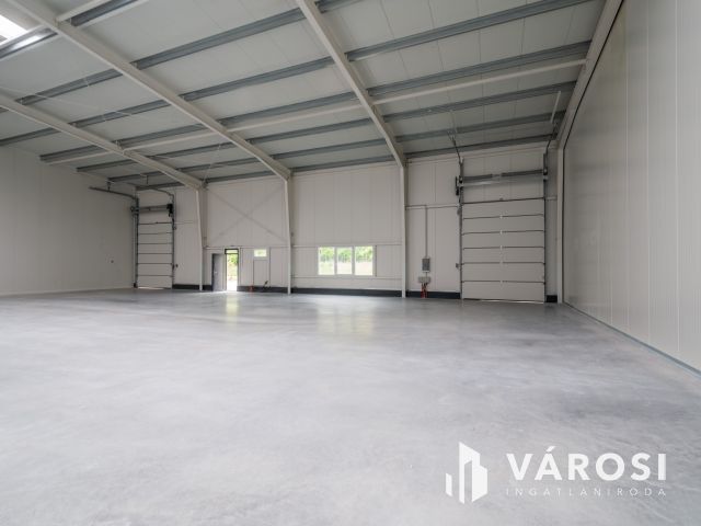 Új, eladó raktár Alsónémedin, ami 2 kapun rakodható