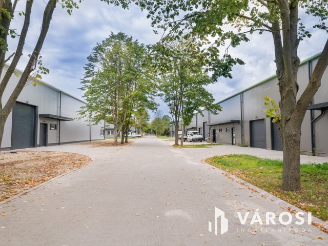 Új, eladó raktár Alsónémedin, ami 2 kapun rakodható