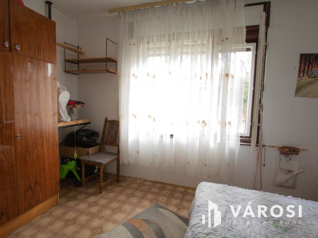 Eladó Lenti hegyi ingatlan, csodás területtel együtt.