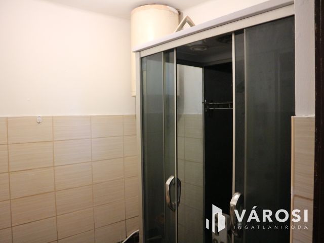 Csehimindszent,akár2generációs,felújítandó,szintes ház117m2