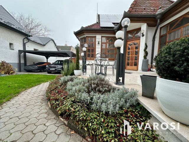 Exkluzív ház Eladó Debrecen-Óváros városrészben