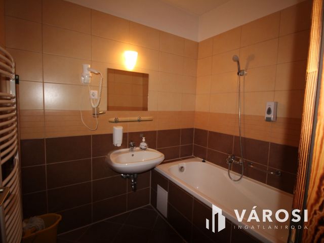 Apartmanház Sárváron, a fürdőhöz és belvároshoz közel