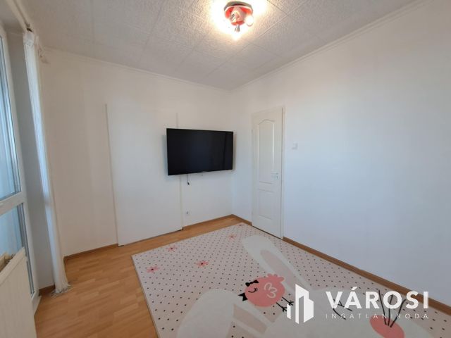 Agrárhoz közeli 2 erkélyes panel lakás eladó