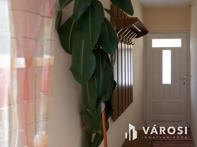 Két lakrész, nagy telek, végtelen lehetőségek