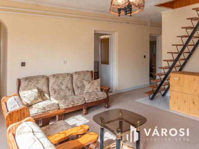 Két lakrész, nagy telek, végtelen lehetőségek