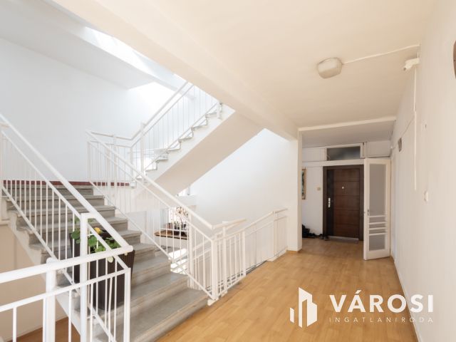 Gyönyörű belvárosi lakás a szökőkútnál