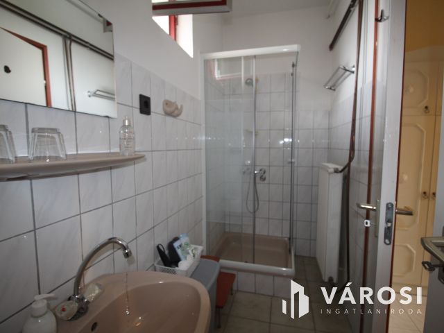 Felújított lakóház és apartmanok Bükön