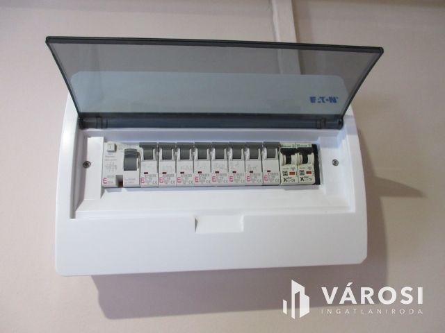 Orosházi részlegesen felújított családi ház