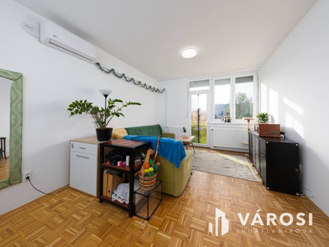 Nappali + kettes a TIK közelében