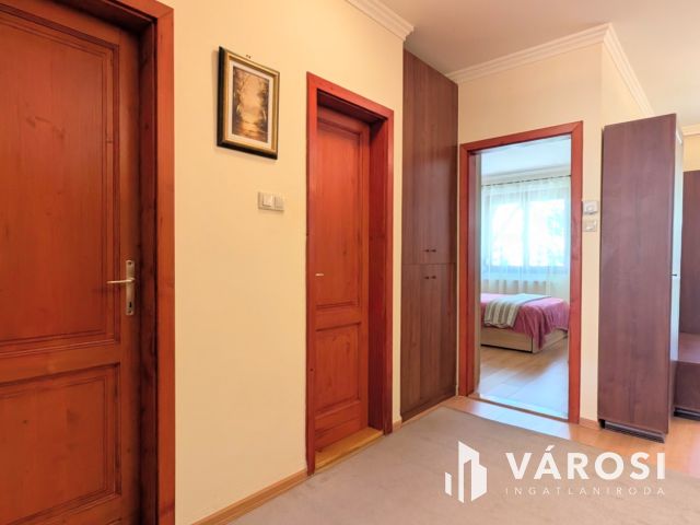 Liftes lakás a belvárosban!