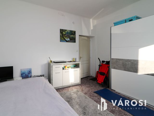 Magyarcsanádon eladó családi ház gazdálkodási lehetőséggel